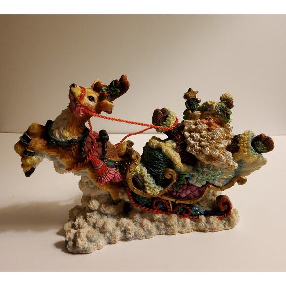 Crinkle Claus - High Flying Santa - Picture 1 of 5